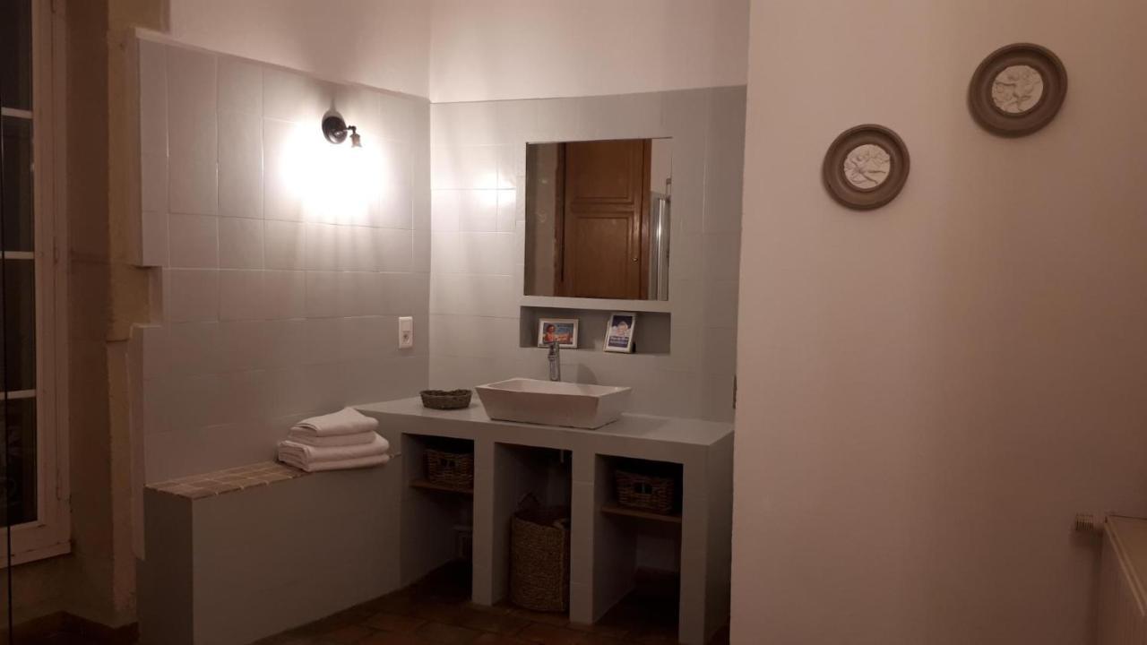 La Demeure Bed And Breakfast Aubais المظهر الخارجي الصورة